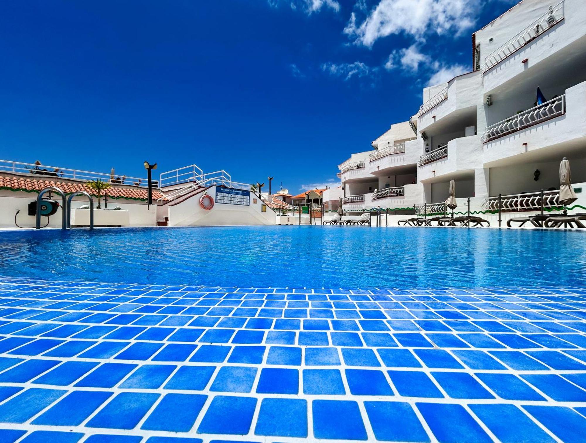 Modern Apartment, Heated Pool & 2 Terraces Los Cristianos  Exteriör bild